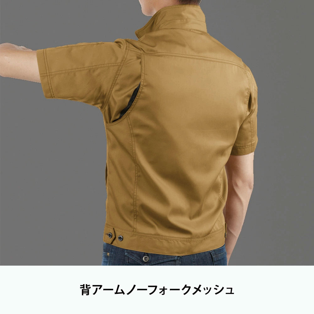 カーキ
