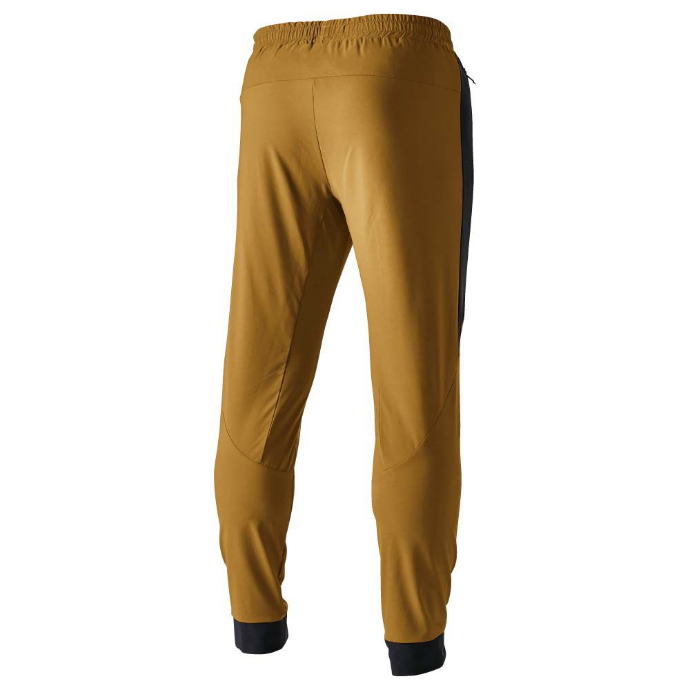 チャコールグレー