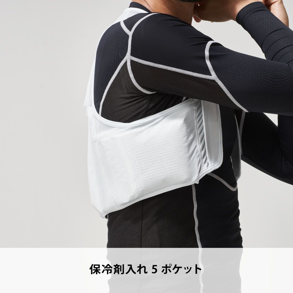 グレー