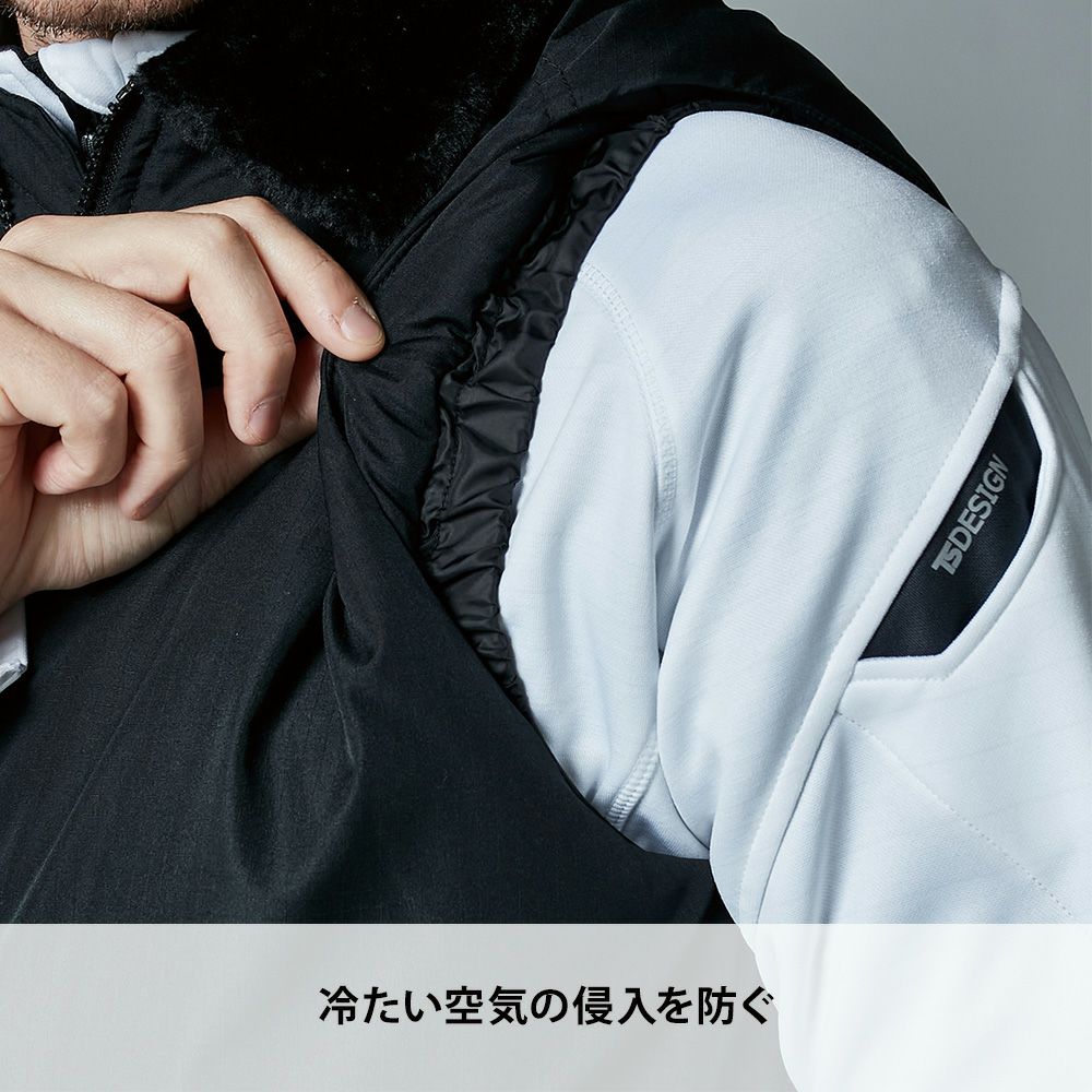 チャコールグレー