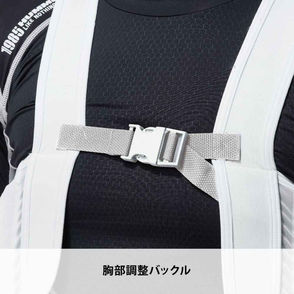 グレー