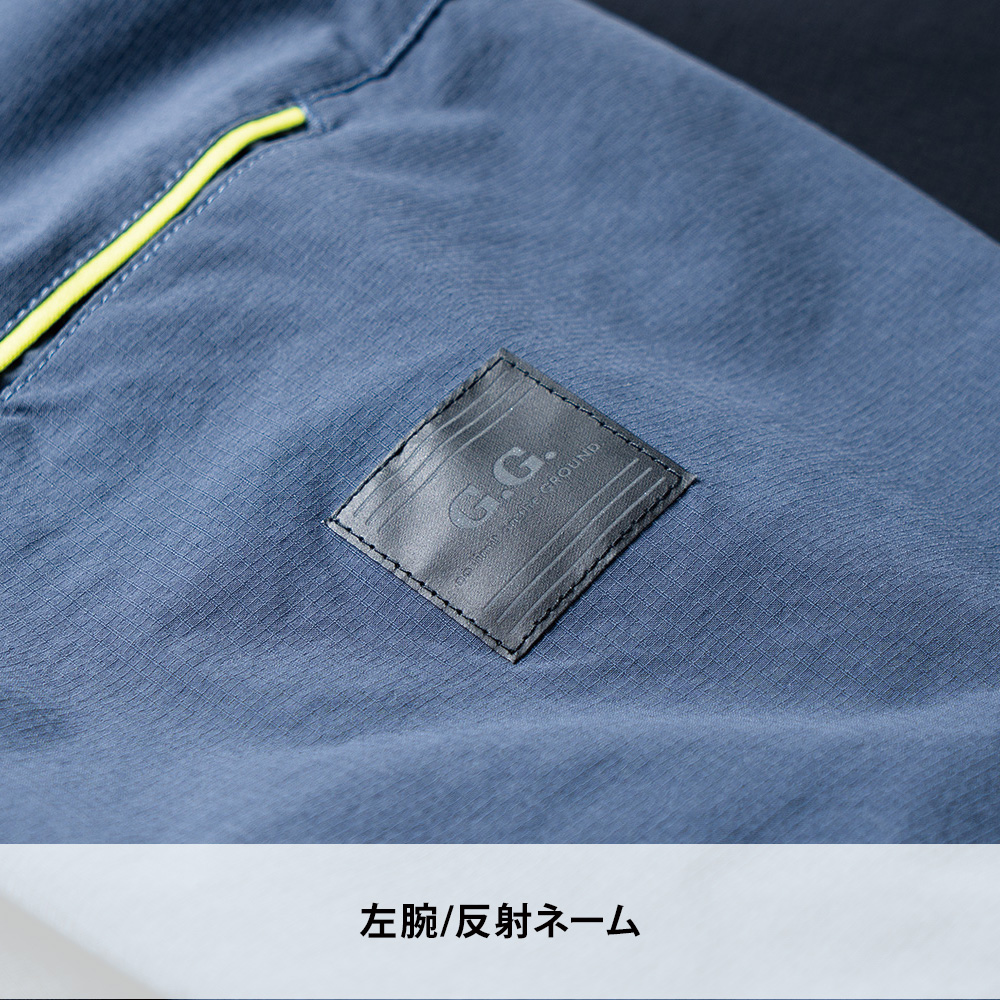 ブラック