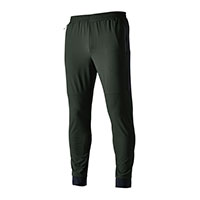 アーミーグリーン