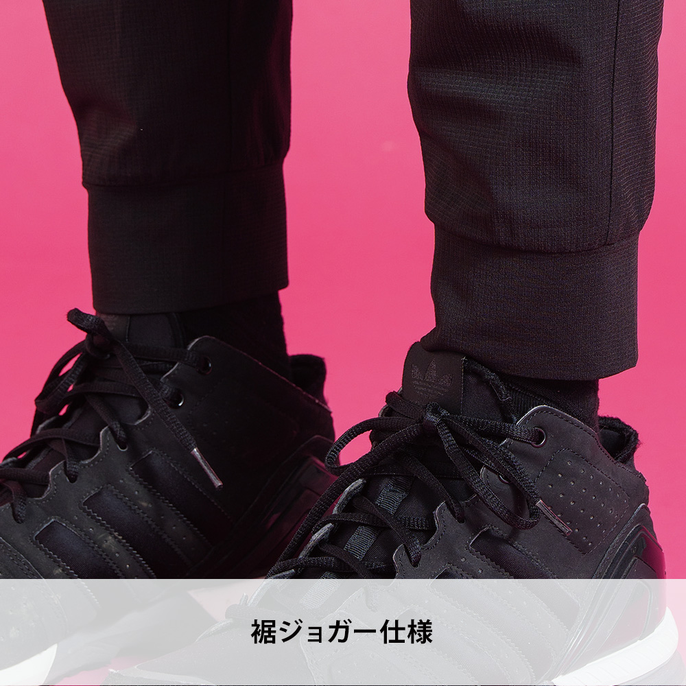 ブラック