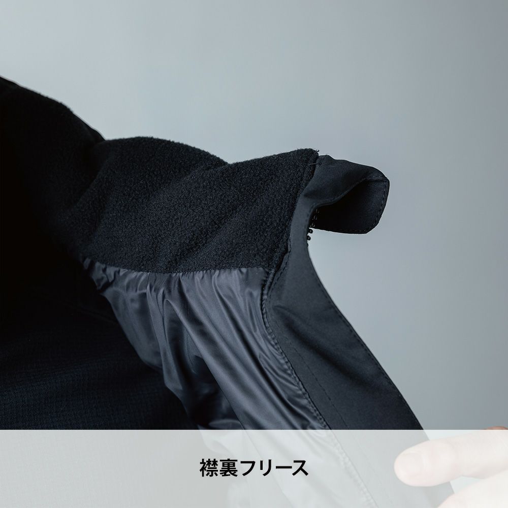 ブラック