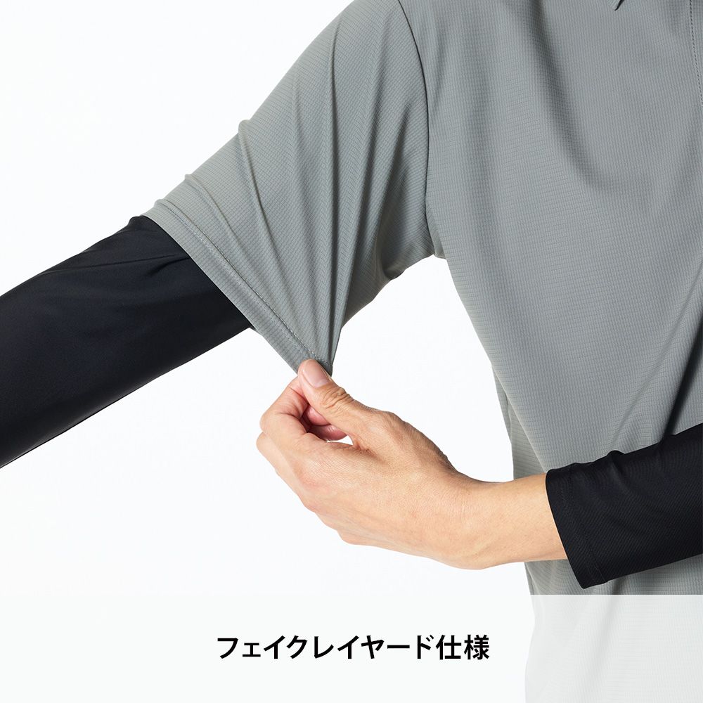 カーキ