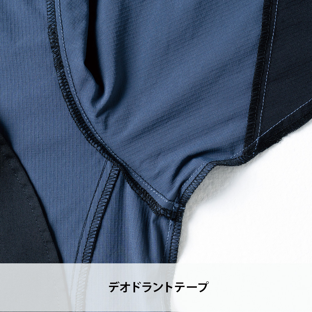 ブラック